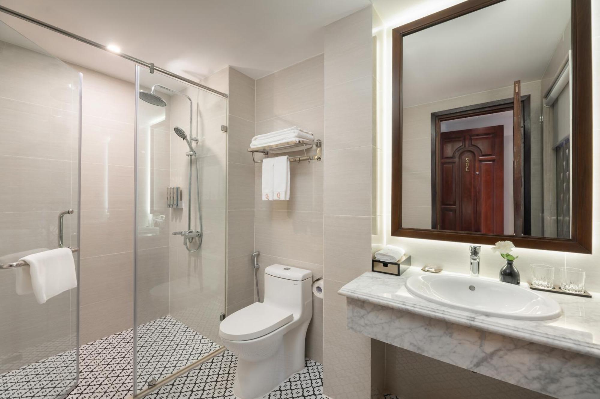 The Q Boutique Hotel Hanoi Exterior photo